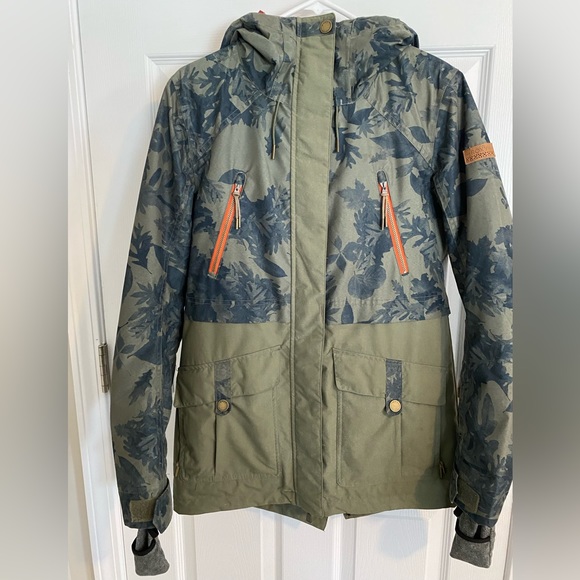 Roxy Tribe Snowboard Jacket (Small) - Picture 2 of 13